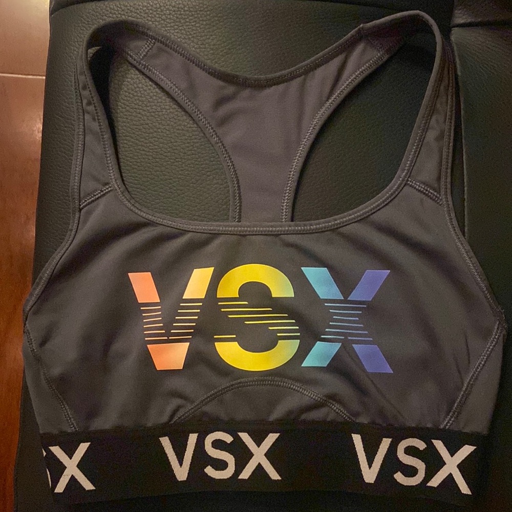 Victoria’s Secret Sports Bra VSX Unlined
